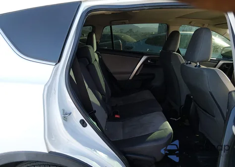 2015 Toyota Rav4 Xle z USA, uszkodzony, nr VIN 2T3WFREV7FW155666